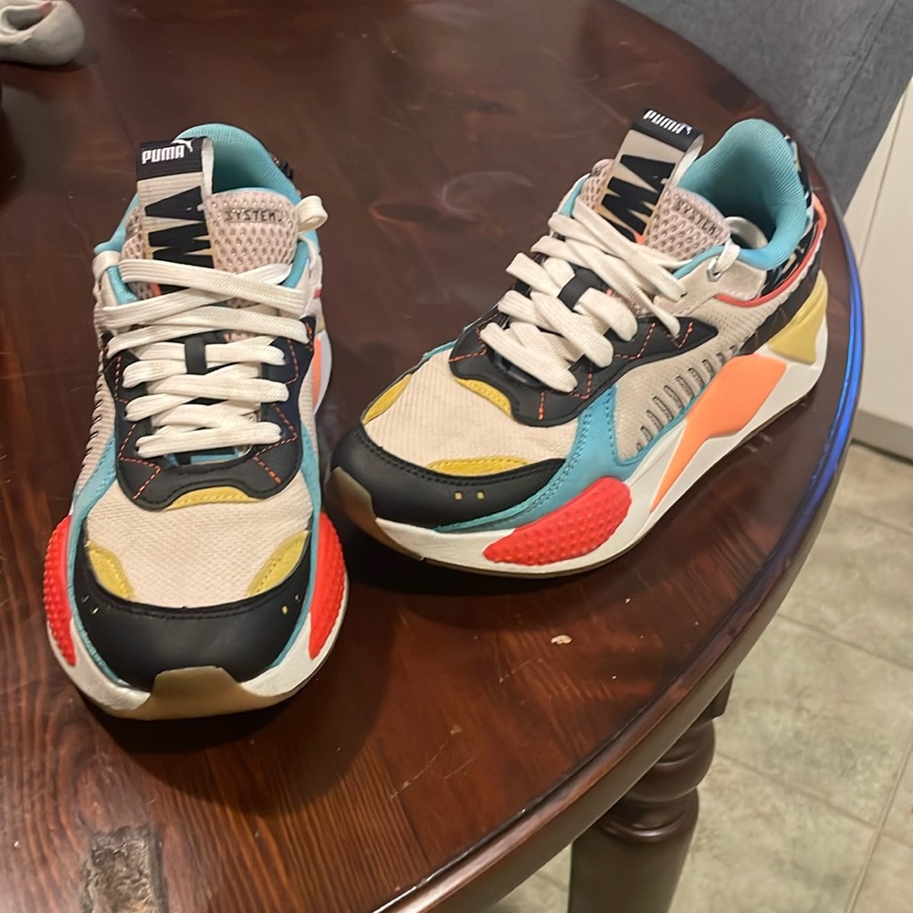 Women’s Size 7 PUMA - Running Shoes